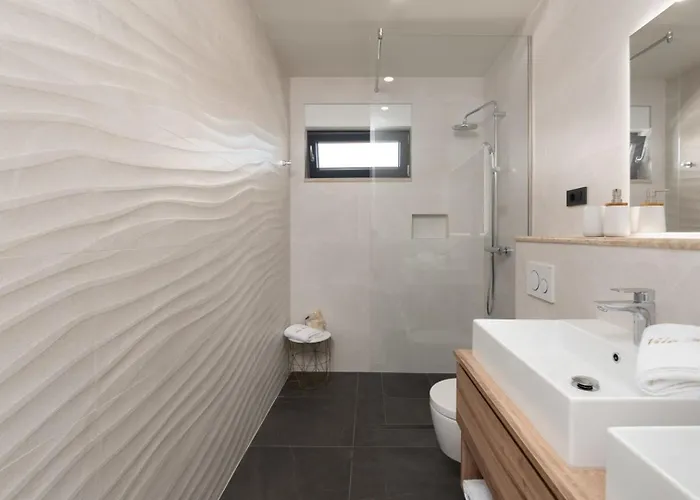 Perla By Villsy Villa *