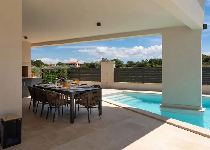 Perla By Villsy Villa