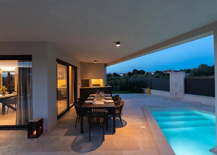 Perla By Villsy Villa *